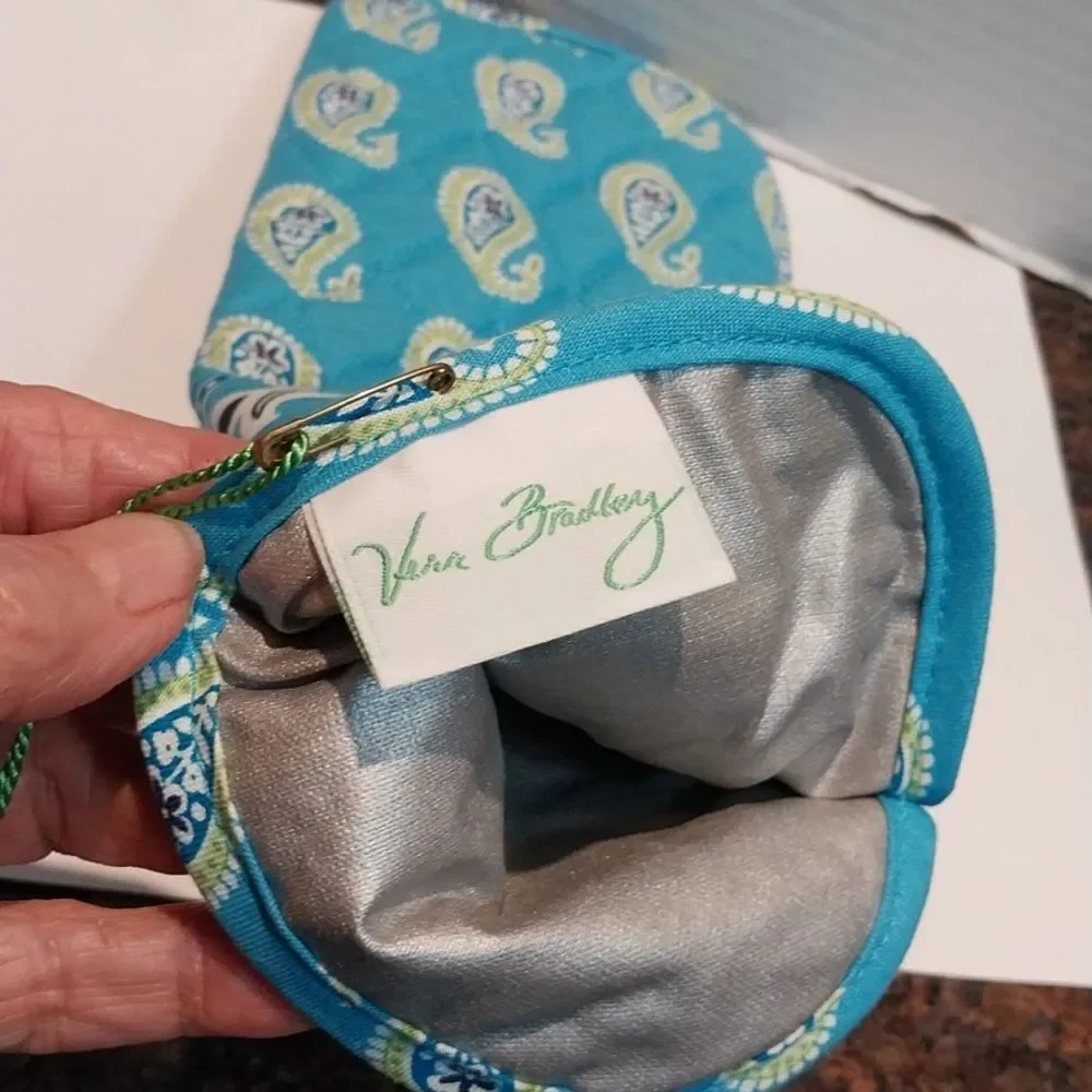 Vera Bradley Curling Iron Cover...NEW